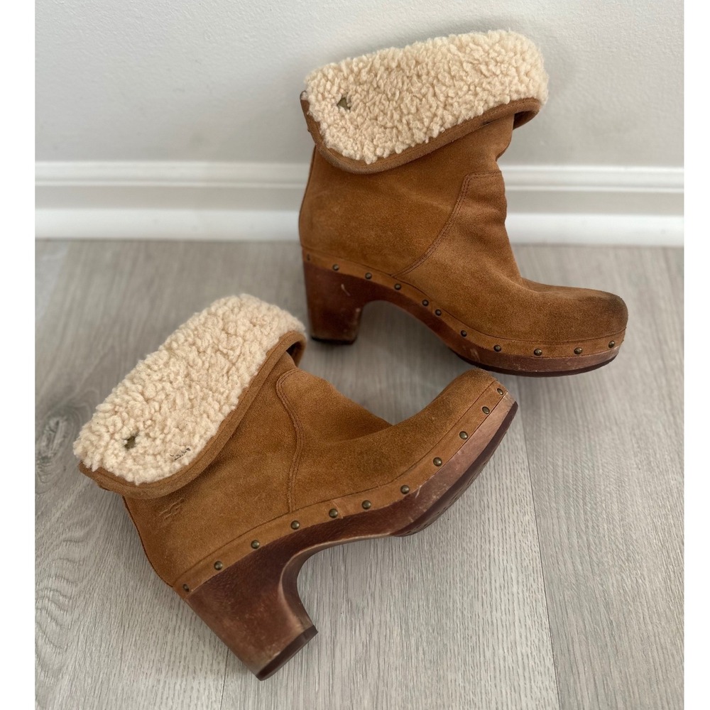 UGG Lynnea Australia Suede Shearling Lined Clog Boots Brown‎ Wooden Heel Size 6